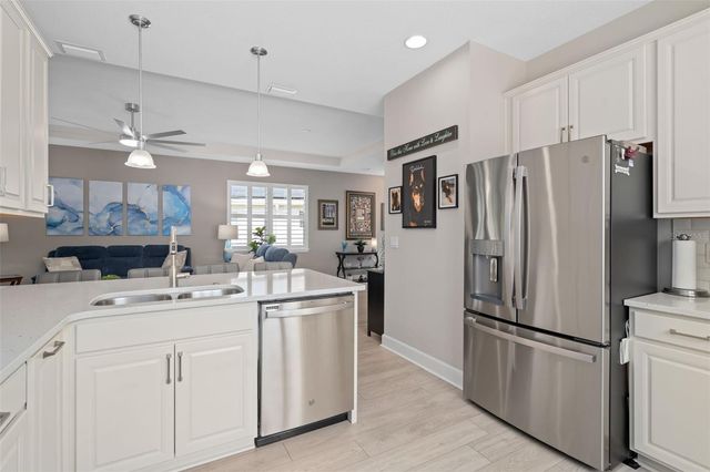 213 OLD MOSS CIRCLE, Deland, FL 32724