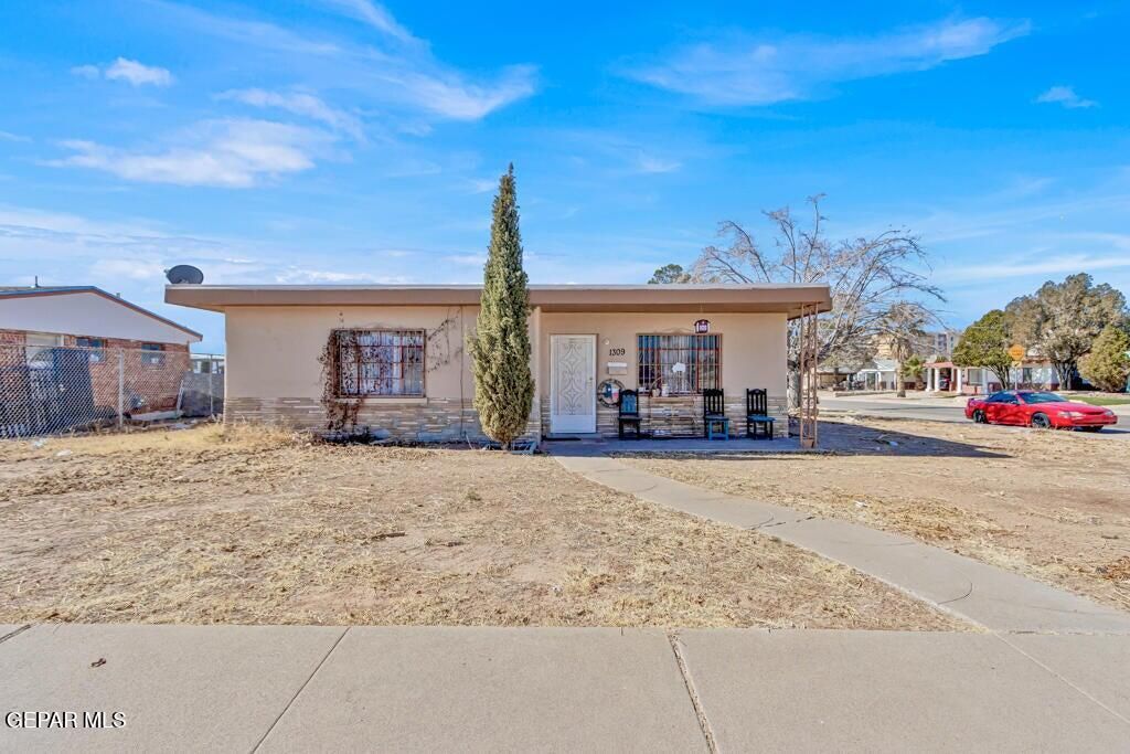 1309 ZUNI Place, El Paso, TX 79925