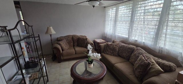 1 VENUS GARDENS, Trujillo Alto, PR 00976