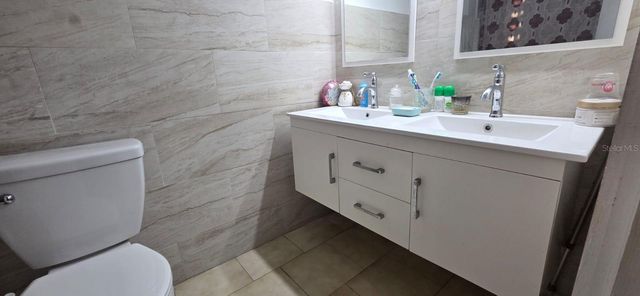 1 VENUS GARDENS, Trujillo Alto, PR 00976