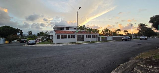 1 VENUS GARDENS, Trujillo Alto, PR 00976