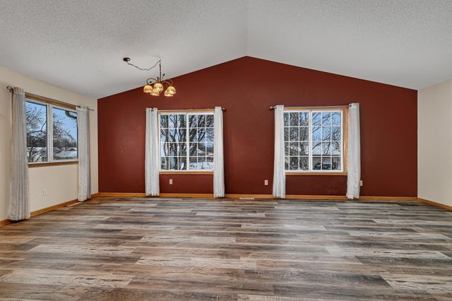 415 7th Avenue S, Buffalo, MN 55313