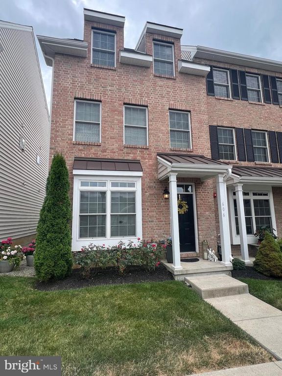 602 D ST, Kennett Square, PA 19348
