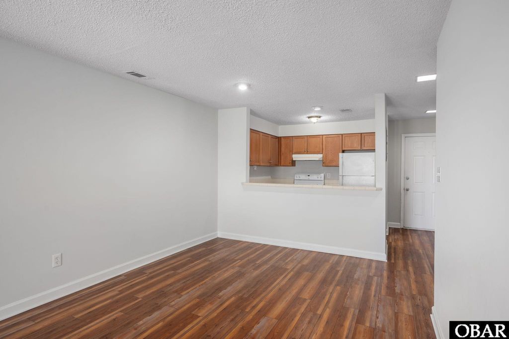 Image 14 of property listing at 117 Old NC 345, Manteo, NC 27954