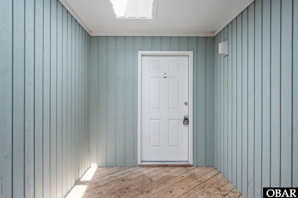 Image 33 of property listing at 117 Old NC 345, Manteo, NC 27954