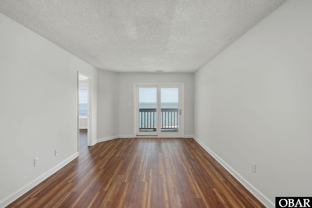 Image 10 of property listing at 117 Old NC 345, Manteo, NC 27954
