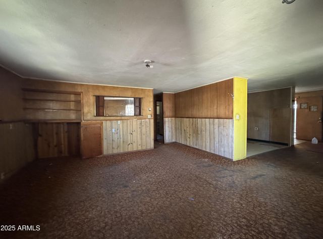 81 N 4TH Drive, Show Low, AZ 85901