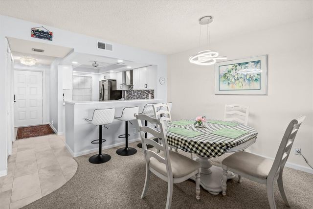 3100 SE Pruitt Rd Apt H105, Port St Lucie, FL 34952