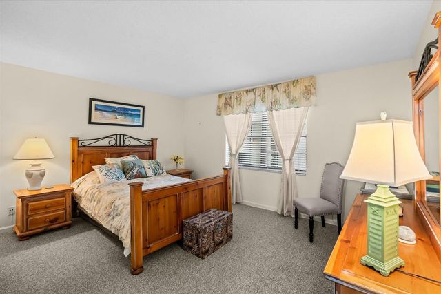 3100 SE Pruitt Rd Apt H105, Port St Lucie, FL 34952