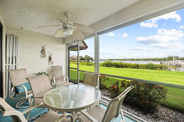 3100 SE Pruitt Rd Apt H105, Port St Lucie, FL 34952
