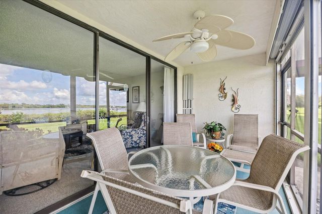 3100 SE Pruitt Rd Apt H105, Port St Lucie, FL 34952