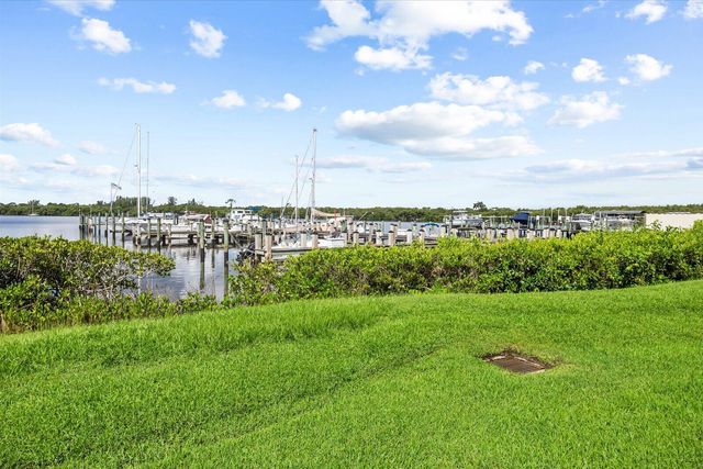 3100 SE Pruitt Rd Apt H105, Port St Lucie, FL 34952