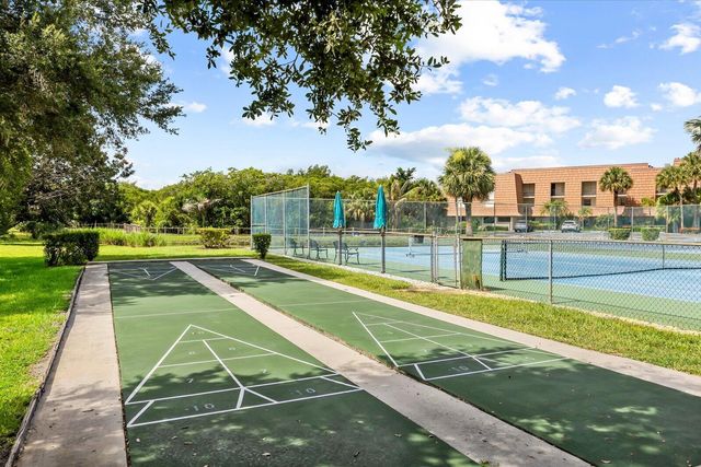 3100 SE Pruitt Rd Apt H105, Port St Lucie, FL 34952