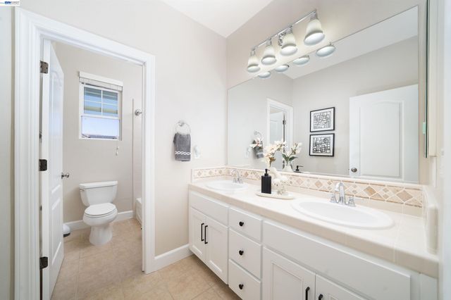 5662 Lysander Way, San Ramon, CA 94582
