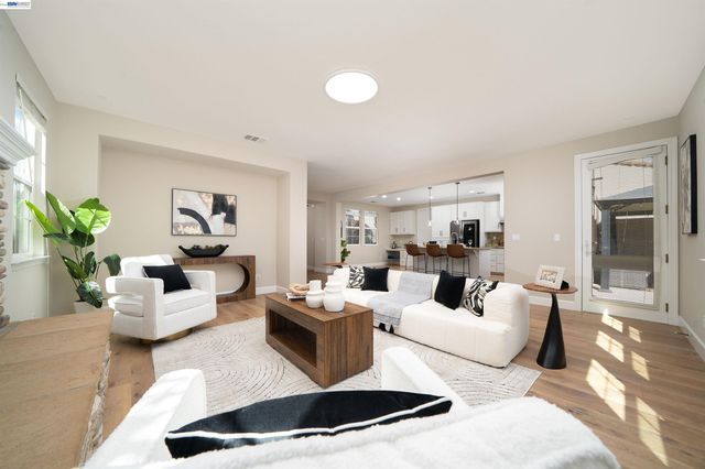 5662 Lysander Way, San Ramon, CA 94582