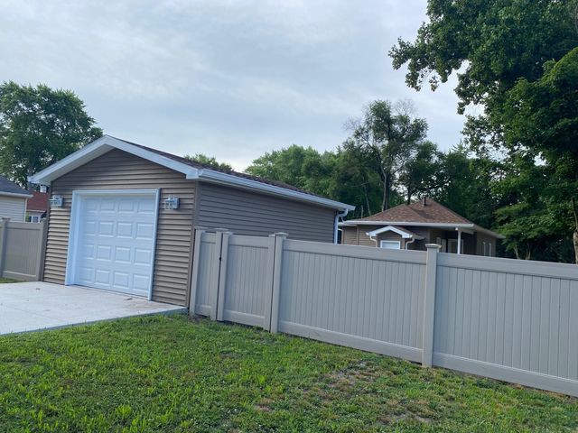 520 W Devlin Street, Spring Valley, IL 61362