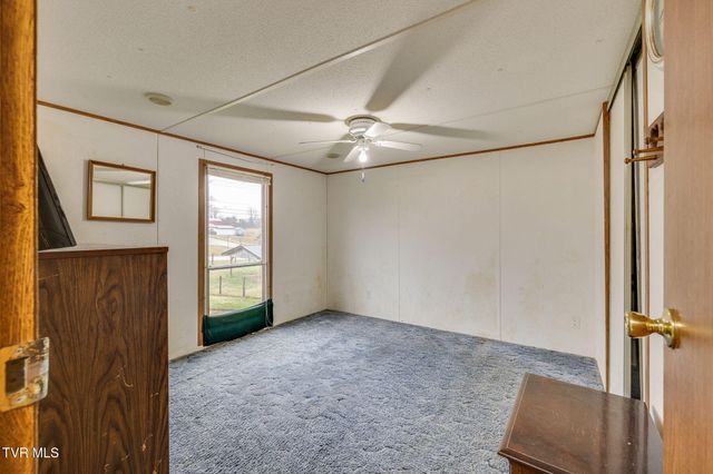 2364 South Highway 81s, Jonesborough, TN 37659