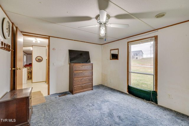 2364 South Highway 81s, Jonesborough, TN 37659