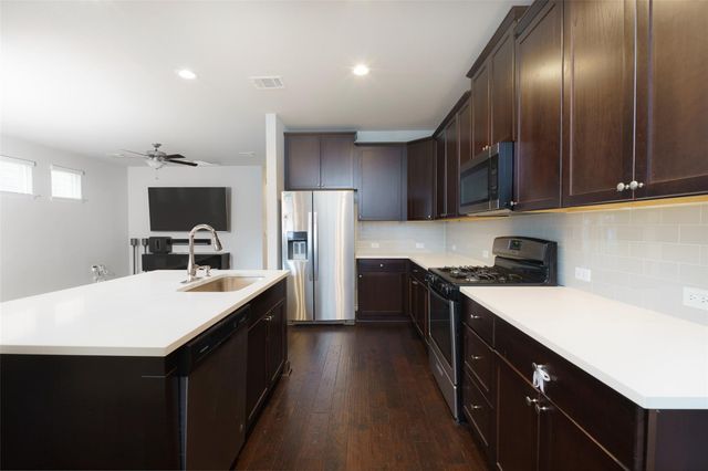 5304 GOLDEN CANARY LN 43, Austin, TX 78723