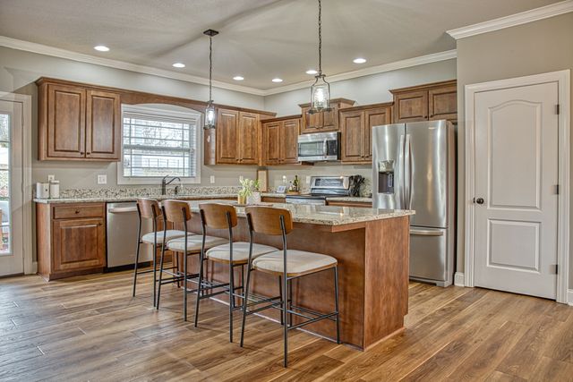 4912 Greenbrook Dr, Cookeville, TN 38506