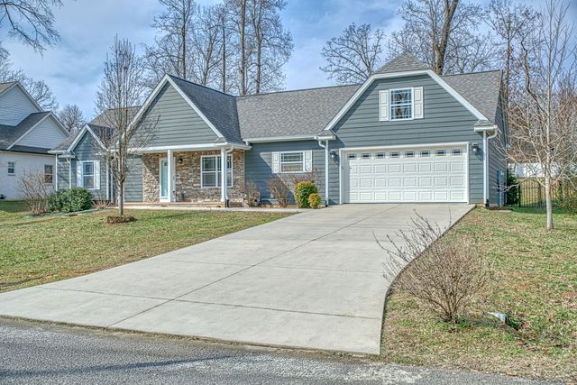 4912 Greenbrook Dr, Cookeville, TN 38506