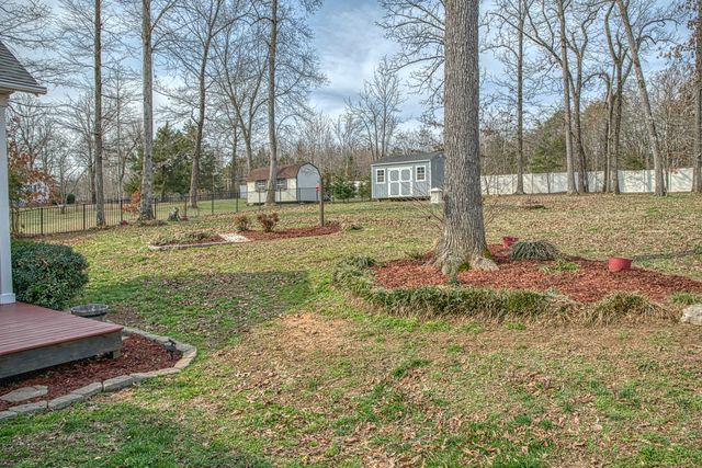 4912 Greenbrook Dr, Cookeville, TN 38506