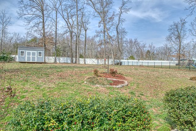 4912 Greenbrook Dr, Cookeville, TN 38506