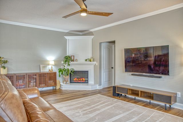 4912 Greenbrook Dr, Cookeville, TN 38506