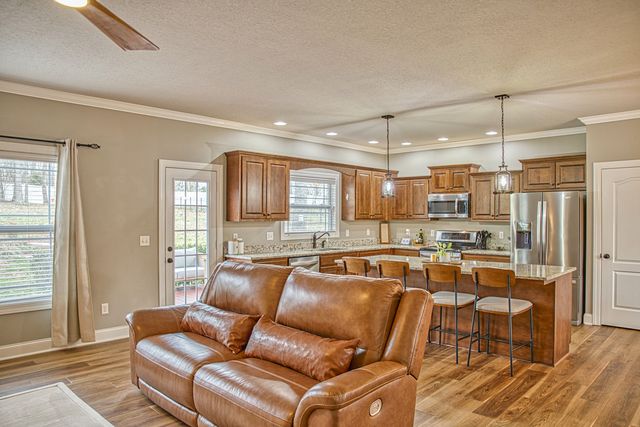 4912 Greenbrook Dr, Cookeville, TN 38506