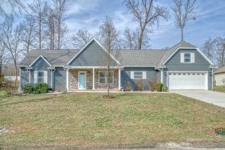 4912 Greenbrook Dr, Cookeville, TN 38506