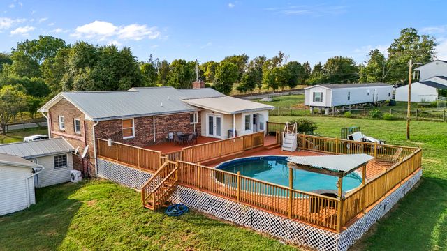 1150 Russell Cave Road, Cynthiana, KY 41031