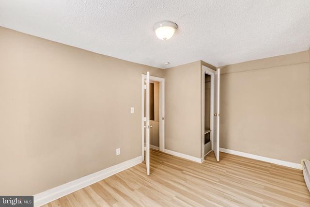 518 COLUMBUS RD, Burlington, NJ 08016