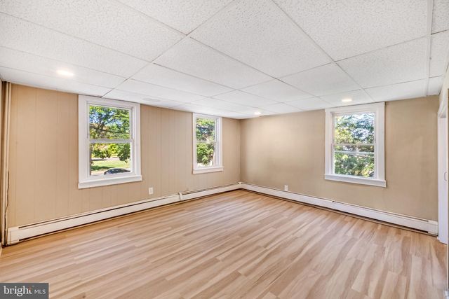 518 COLUMBUS RD, Burlington, NJ 08016