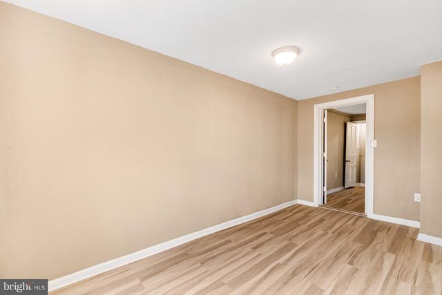 518 COLUMBUS RD, Burlington, NJ 08016