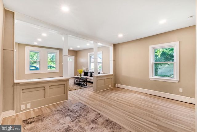 518 COLUMBUS RD, Burlington, NJ 08016