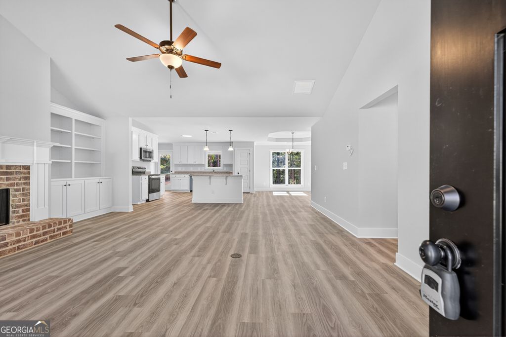 432 Seashell Court 20, Statham, GA 30666 — photo 4