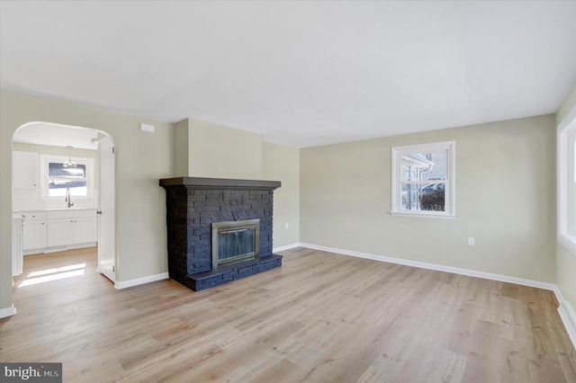 765 MARKET ST, Mount Wolf, PA 17347