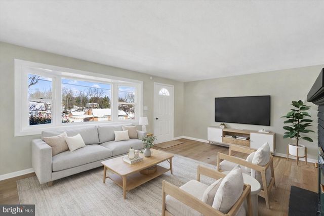 765 MARKET ST, Mount Wolf, PA 17347