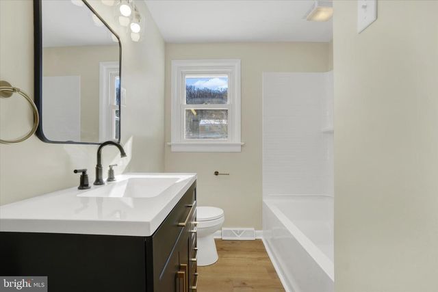 765 MARKET ST, Mount Wolf, PA 17347