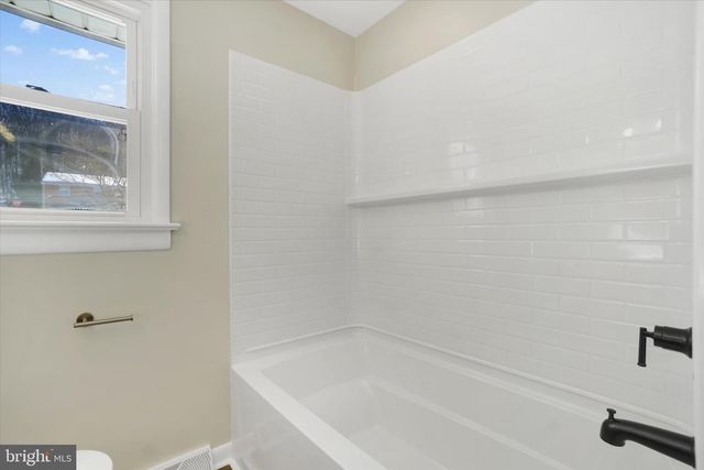 765 MARKET ST, Mount Wolf, PA 17347