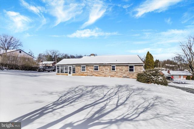 765 MARKET ST, Mount Wolf, PA 17347