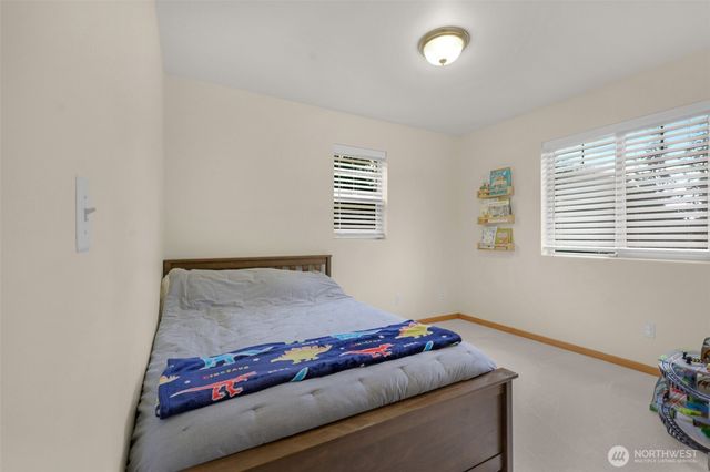 6604 198th Place SW, Lynnwood, WA 98036