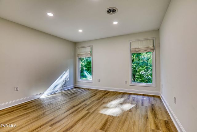 707 West Hlls Drive, Rogersville, TN 37857