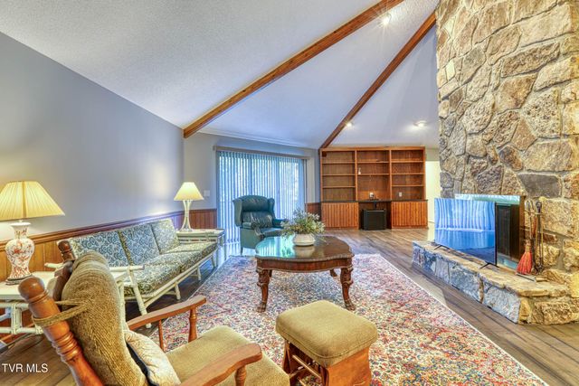 707 West Hlls Drive, Rogersville, TN 37857