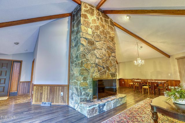 707 West Hlls Drive, Rogersville, TN 37857