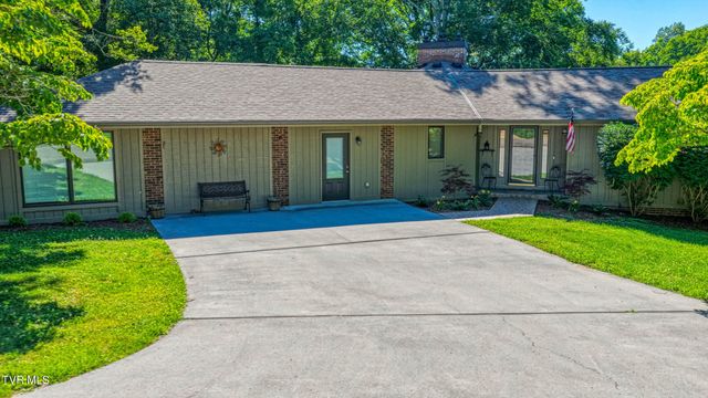 707 West Hlls Drive, Rogersville, TN 37857