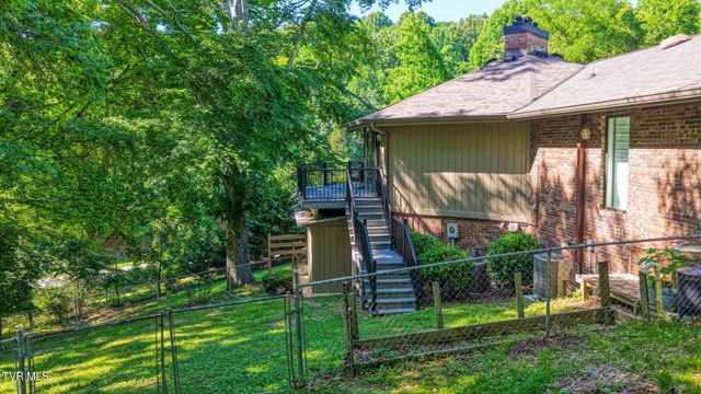 707 West Hlls Drive, Rogersville, TN 37857