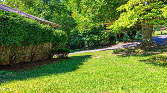707 West Hlls Drive, Rogersville, TN 37857
