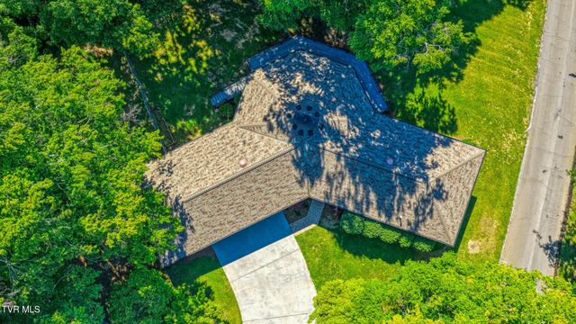 707 West Hlls Drive, Rogersville, TN 37857