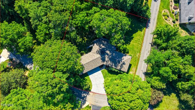 707 West Hlls Drive, Rogersville, TN 37857